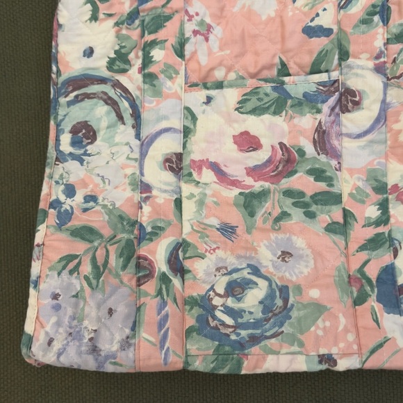 Vintage Quilted Floral Tote Bag - Picture 2 of 16